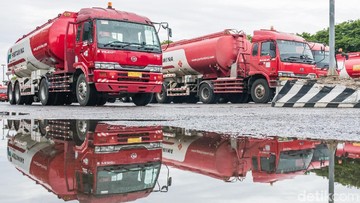 Posko Nasional ESDM memperkirakan kenaikan permintaan BBM dan LPG pada libur Nataru, sertai kesiapan stok dan infrastruktur support.