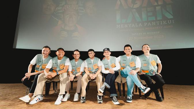 Menyambut prestasi film “Agak Laen 2: Menyala Pantiku” yang berhasil menembus 10 juta penonton pada 31 Desember 2025.