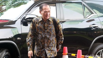 Kepemilikan asing di SBN merosot drastis, dari puncak 2018 ke level terkini, menurut Agus Martowardojo.