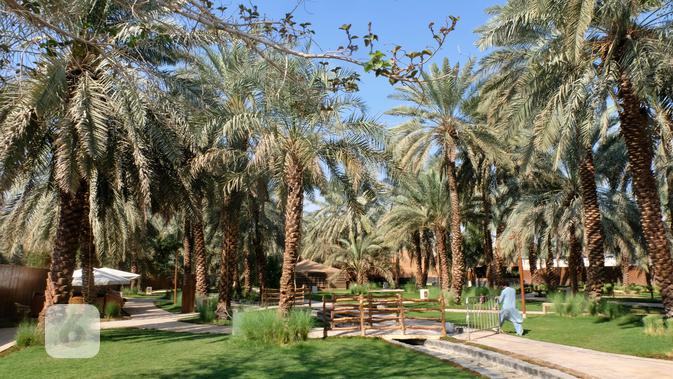 Melintasi situs-situs bersejarah di Madinah yang mengingatkan pada perjalanan dan keteladanan Nabi Muhammad SAW.