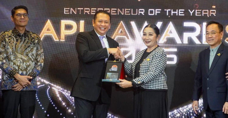 Dalam APLI Awards 2025, Bambang Soesatyo menekankan potensi industri penjualan langsung sebagai pilar ekonomi inklusif Indonesia.