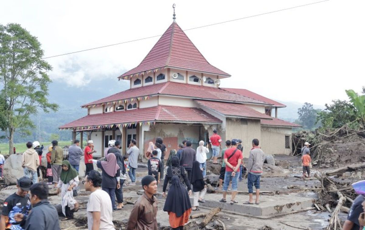 Pemprov Sumatera Barat menyampaikan apresiasi atas dukungan anggaran pusat untuk memperbaiki infrastruktur vital dan hunian bagi masyarakat terdampak.