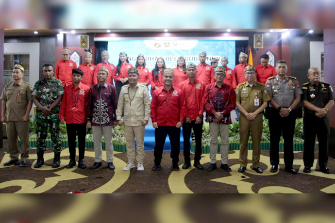 Gubernur Kalteng meminta pemuda Dayak untuk bertransformasi menjadi pelaku aktif dalam pembangunan dan ekonomi digital, tidak hanya menjadi penonton.