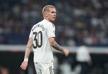 Xabi Alonso masih mempercayai Franco Mastantuono meskipun pertimbangan peminjaman muncul.