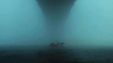 Foto-foto benda berukuran luar biasa besar yang bisa menimbulkan rasa takut karena ukurannya, dikenal sebagai megalophobia.