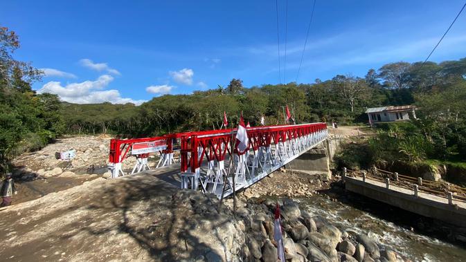 Dua jembatan darurat Bailey telah selesai dibangun di Aceh, membantu memulihkan konektivitas wilayah pascabanjir dan longsor.