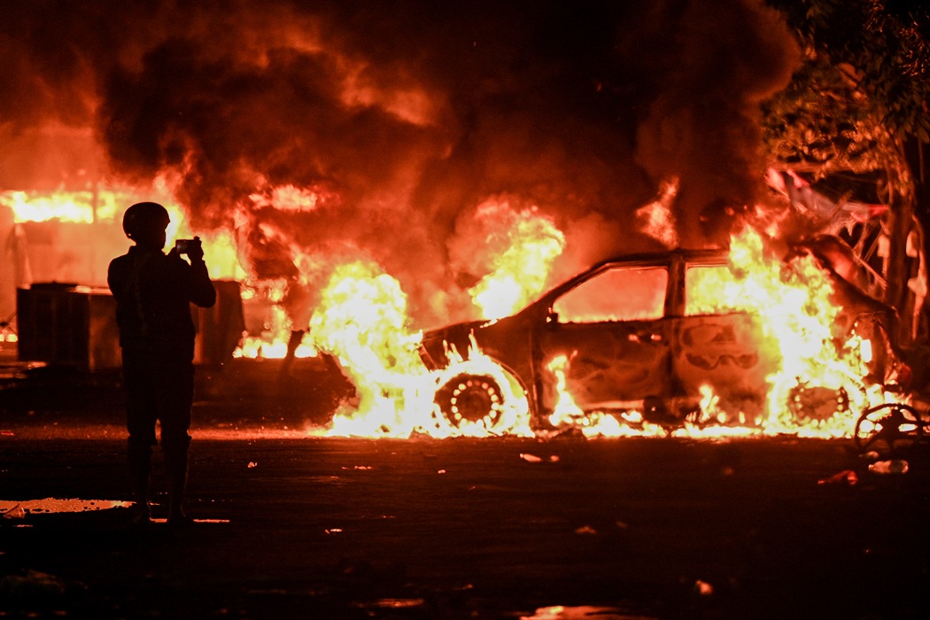 Bantuan modal dan pengamanan dari kepolisian diberikan kepada pedagang di Kalibata terdampak kerusuhan.