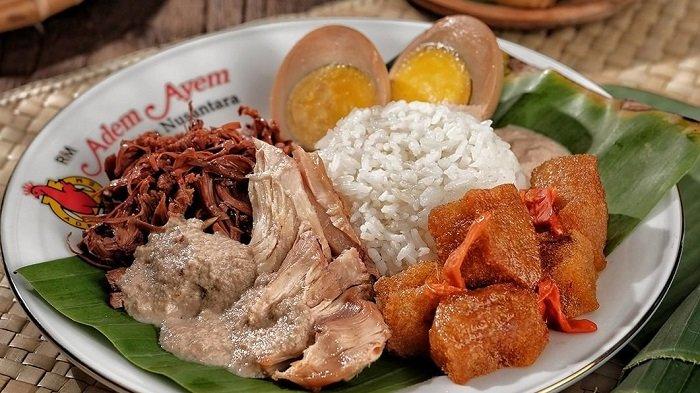 Tiga tempat makan siang menggugah selera di Laweyan, Solo — mulai dari camilan tradisional hingga olahan bebek gurih dan sup khas Solo.