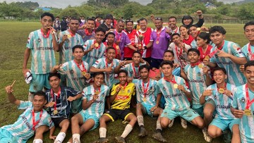 Lewat Festival Sepakbola Rakyat di Labuan Bajo, Evan Dimas harapkan muncul bibit kuat secara mental dan karakter seperti Yabes Roni dan Marselino Ferdinan.