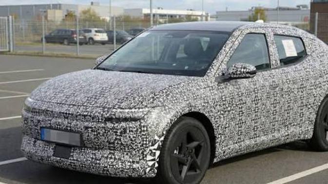 Hyundai Ioniq 3 akan hadir sebagai hatchback EV kompak dengan arsitektur 800V dan selisih harga di Eropa yang lebih terjangkau.